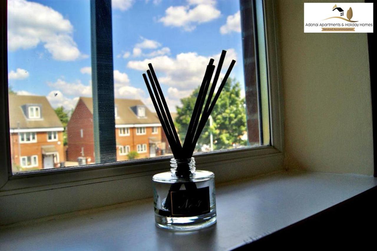 2 Bedroom Apartment At Dagenham , Adonai Serviced Accommodation, Free Wifi And Parking Εξωτερικό φωτογραφία