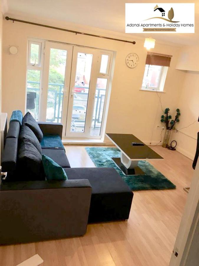 2 Bedroom Apartment At Dagenham , Adonai Serviced Accommodation, Free Wifi And Parking Εξωτερικό φωτογραφία