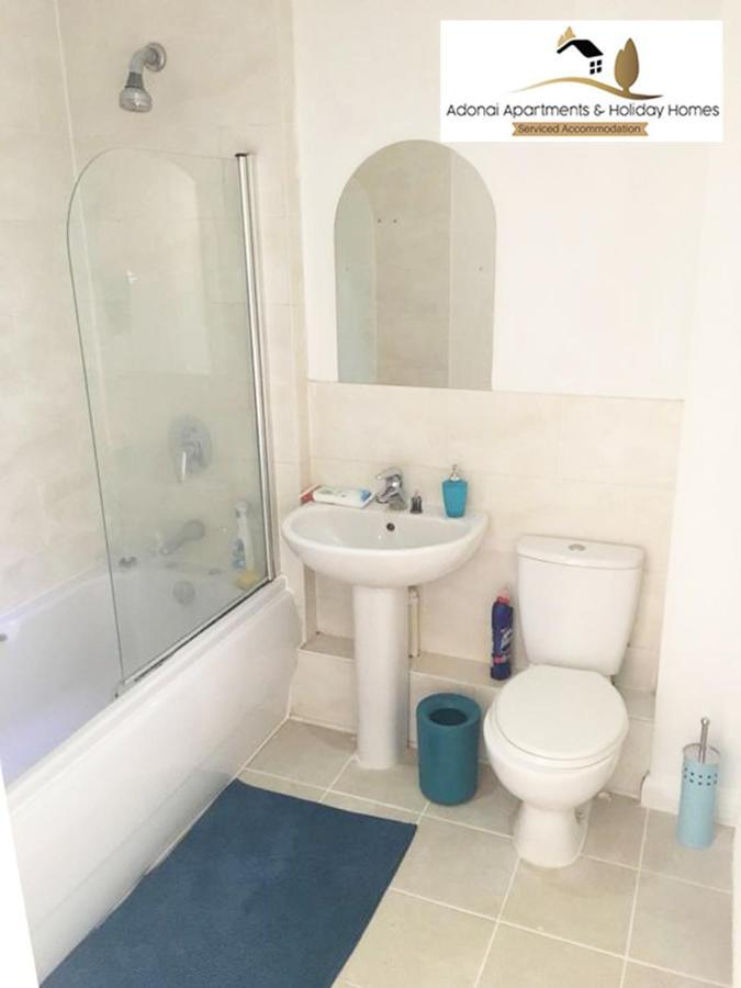 2 Bedroom Apartment At Dagenham , Adonai Serviced Accommodation, Free Wifi And Parking Εξωτερικό φωτογραφία